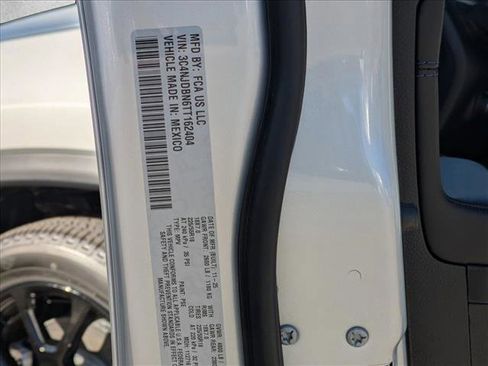 New 2026 Jeep Compass Latitude image 19