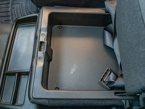 Used 2015 RAM 3500 Laramie w/ Cold Weather Group image 33