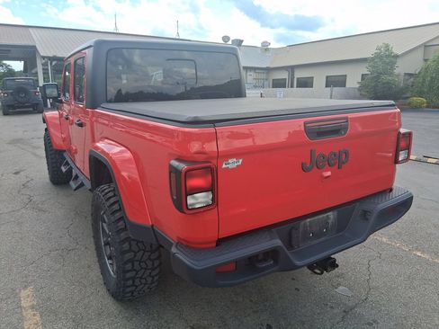 Used 2021 Jeep Gladiator Sport w/ Quick Order Package 24Q 80Th AWD/4WD image 3