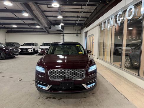 Used 2019 Lincoln Nautilus Reserve image 3