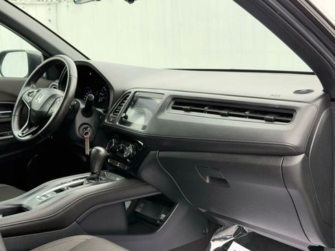 Used 2021 Honda HR-V Sport image 18