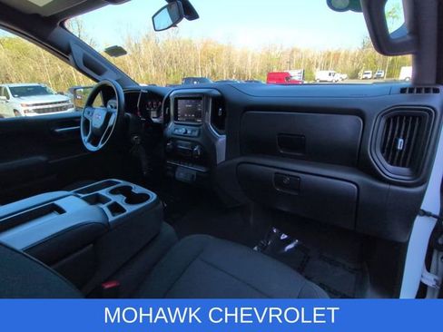 Used 2020 Chevrolet Silverado 1500 Custom Trail Boss w/ Custom Convenience Package AWD/4WD image 28