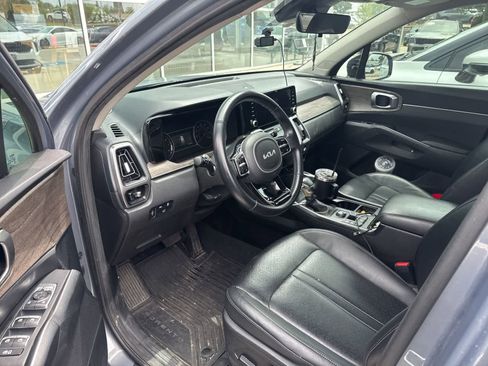 Used 2022 Kia Sorento EX FWD image 7