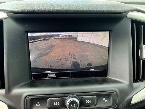 Used 2024 GMC Terrain SLE AWD/4WD image 19