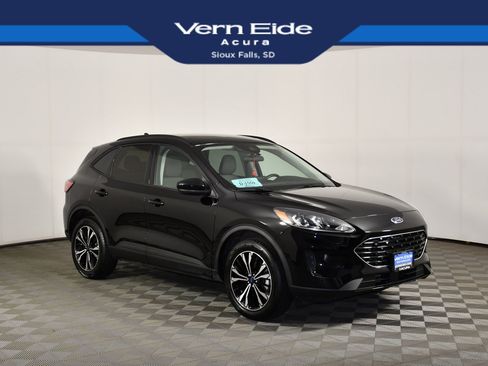 Used 2022 Ford Escape SE w/ SE Sport Appearance Package AWD/4WD image 1