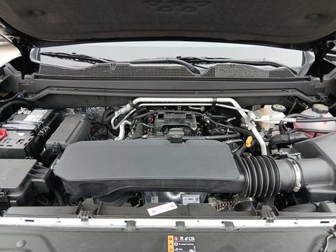 New 2026 GMC Canyon AT4 w/ Technology Plus Package AWD/4WD image 11