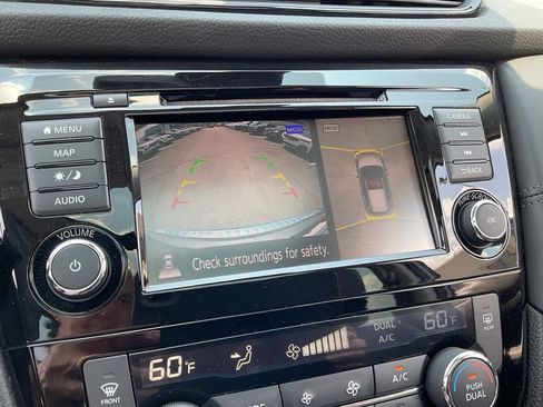 Used 2020 Nissan Rogue SL w/ Premium Package AWD/4WD image 18