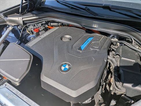 Used 2021 BMW X3 xDrive30e w/ M Sport Package image 13