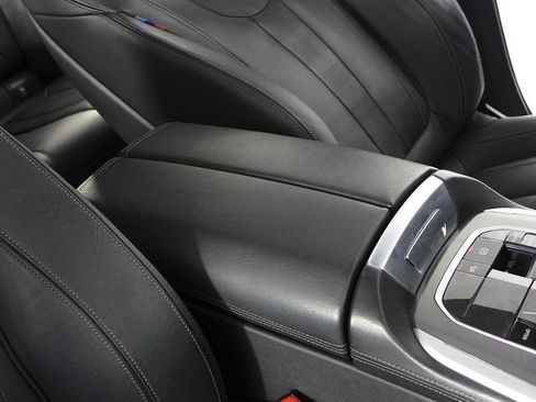 Used 2021 BMW X5 xDrive40i w/ M Sport Package image 16