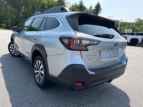Used 2023 Subaru Outback Premium AWD/4WD image 9