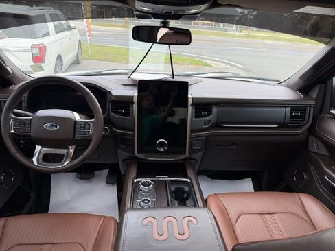 Used 2022 Ford Expedition King Ranch AWD/4WD image 15