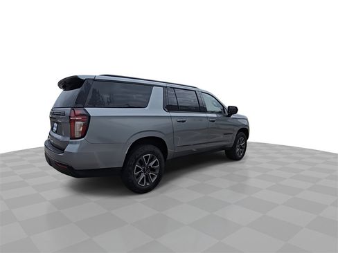 Certified 2023 Chevrolet Suburban Z71 image 8