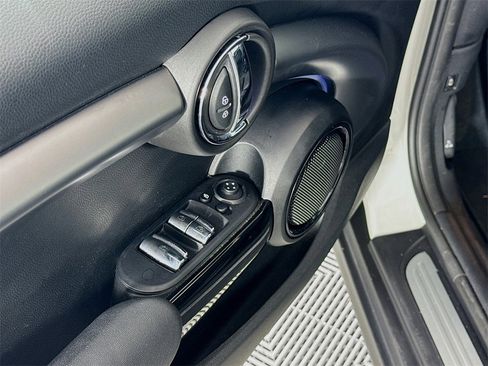 Certified 2024 MINI Cooper S image 18