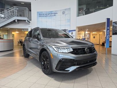 Used 2022 Volkswagen Tiguan SE R-Line