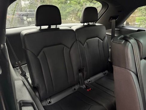 Used 2018 Audi Q7 2.0T Premium Plus w/ Premium Plus Package image 32