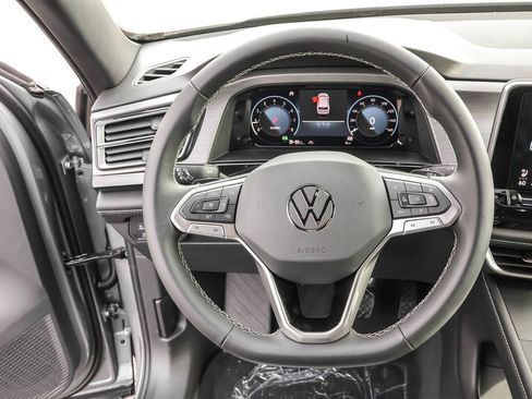 New 2026 Volkswagen Atlas Cross Sport SE image 24