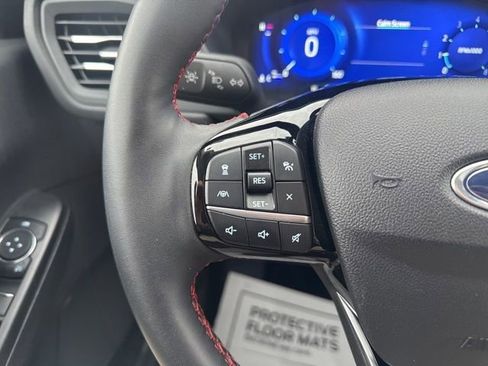 Used 2022 Ford Escape SEL w/ SEL Stealth AWD Package image 28