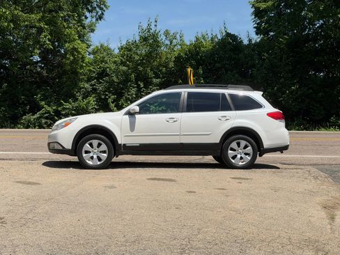 Used 2012 Subaru Outback 2.5i Limited AWD/4WD image 5
