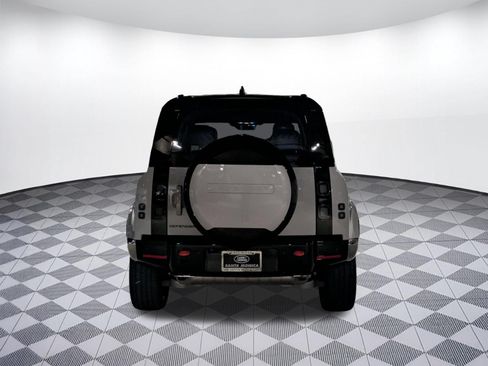 New 2026 Land Rover Defender 110 X AWD/4WD image 4