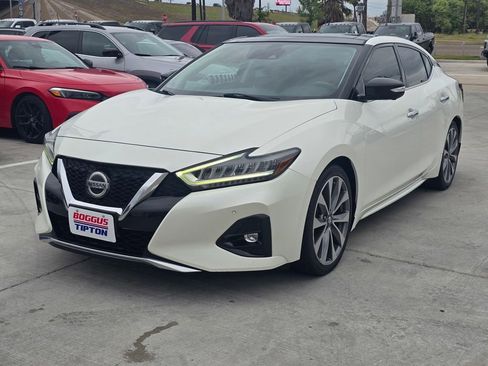 Used 2020 Nissan Maxima Platinum w/ Sport Mat Group image 9
