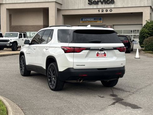 Used 2023 Chevrolet Traverse RS FWD image 7