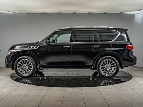 Used 2017 INFINITI QX80 4WD w/ Driver Assistance Package image 8