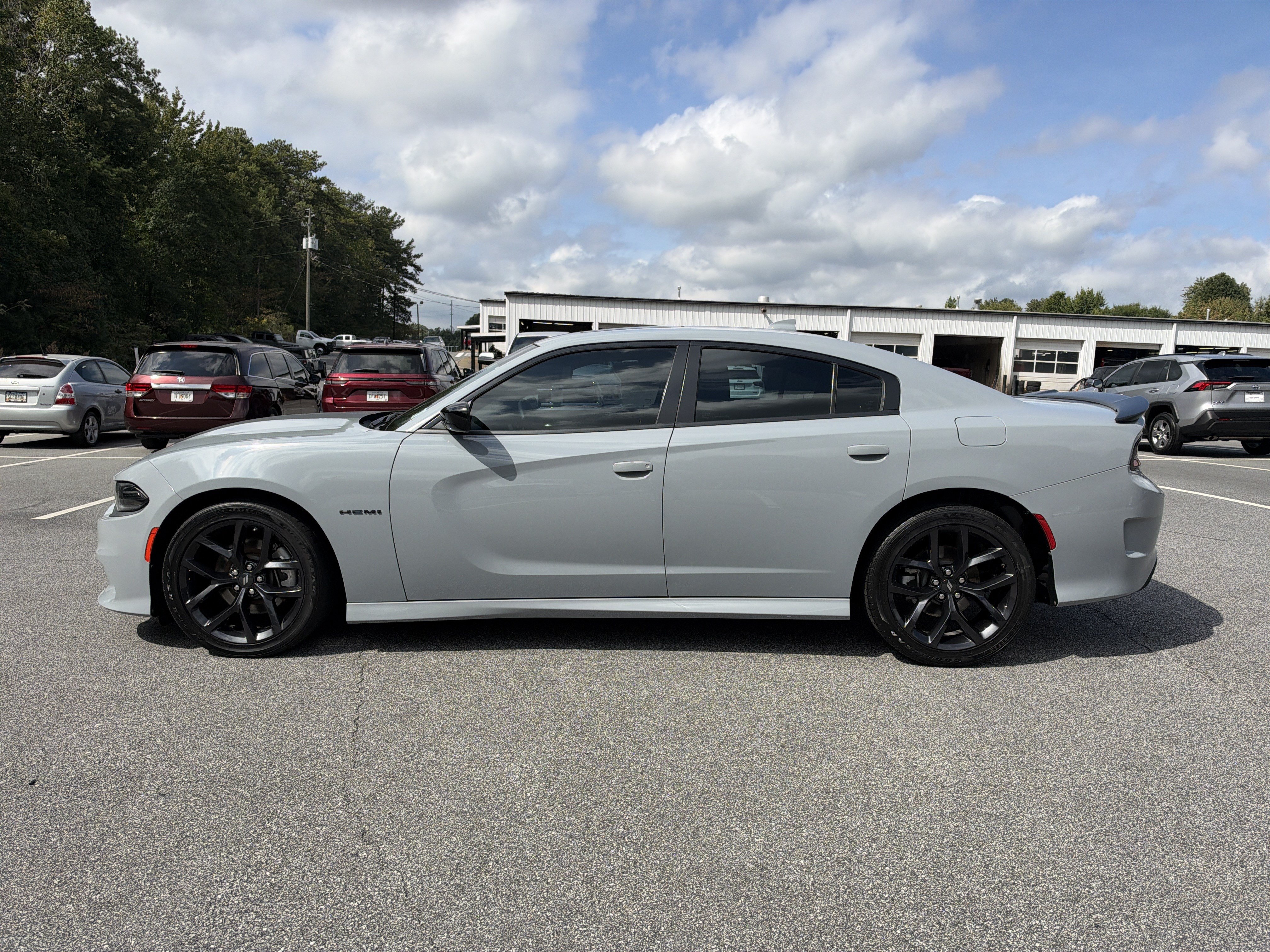 Used 2022 Dodge Charger R/T w/ Blacktop Package RWD image 4