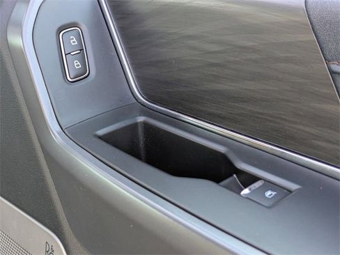 Used 2024 Ford F150 Lariat image 38