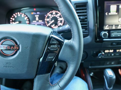 Used 2024 Nissan Frontier Pro-X RWD image 19