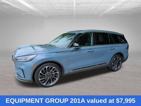 Used 2025 Lincoln Aviator Reserve w/ Equipment Group 201A AWD/4WD image 4