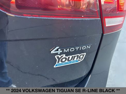 Used 2024 Volkswagen Tiguan SE R-Line image 13