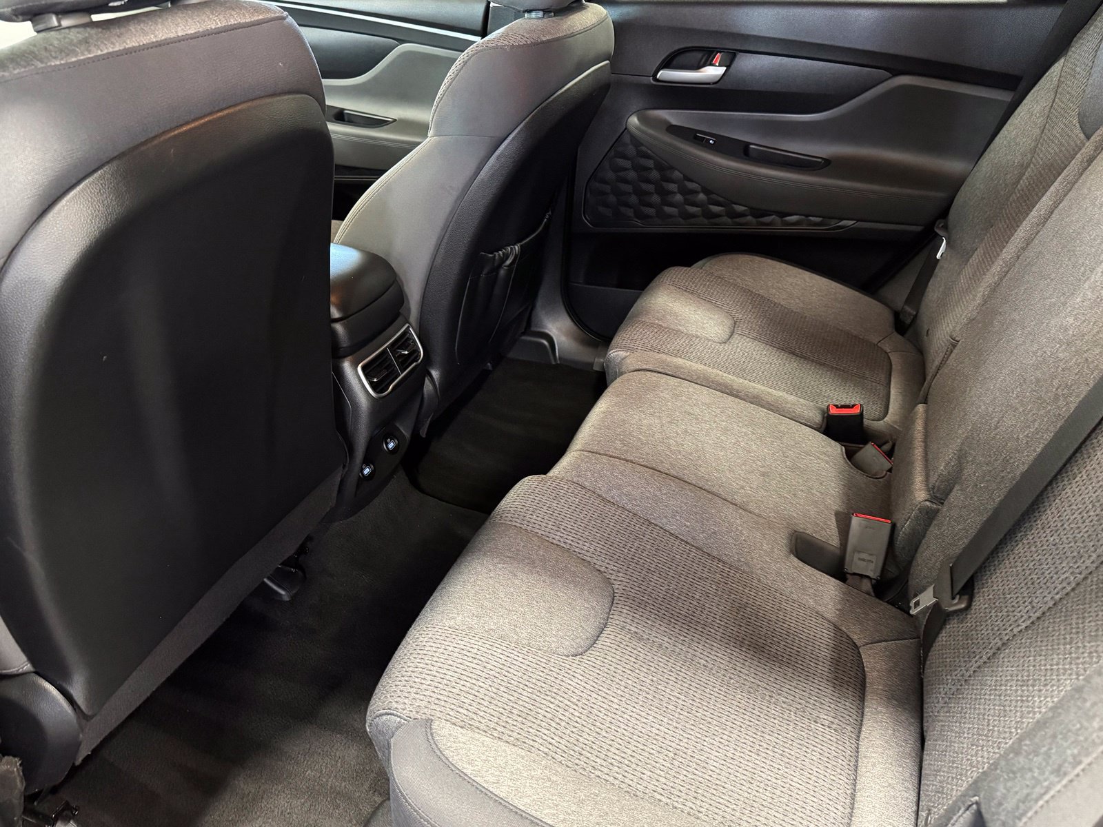 Used 2023 Hyundai Santa Fe SEL FWD image 38