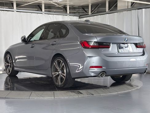 Used 2023 BMW 330i Sedan w/ Premium Package RWD image 3