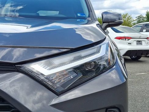 Used 2024 Toyota RAV4 XLE AWD/4WD image 8