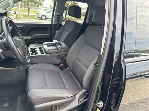 Used 2018 Chevrolet Silverado 1500 LT w/ Midnight Edition image 13