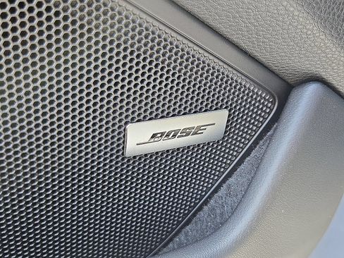 Used 2025 Porsche 911 Carrera RWD image 23