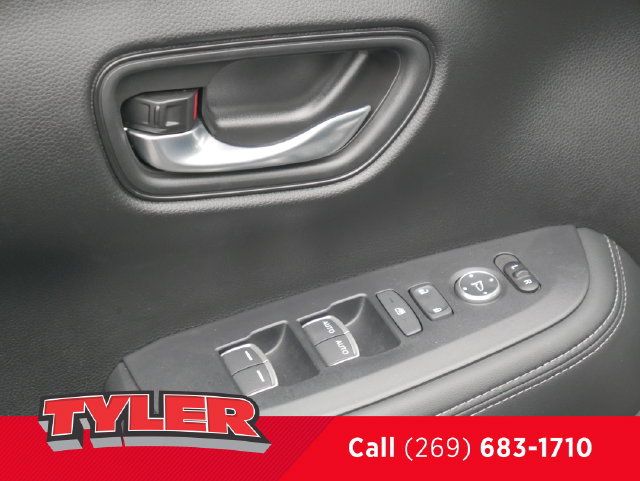 Used 2024 Honda HR-V EX-L image 19