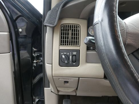 Used 2003 Dodge Ram 3500 Truck SLT AWD/4WD image 16