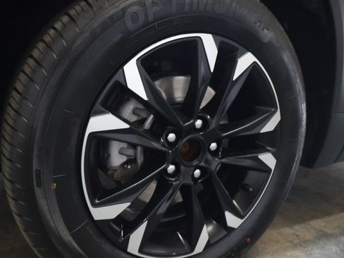 Used 2022 Chevrolet TrailBlazer LT w/ Convenience Package FWD image 29