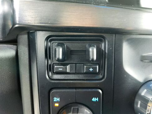 Used 2024 Ford F250 Lariat w/ Chrome Package image 29