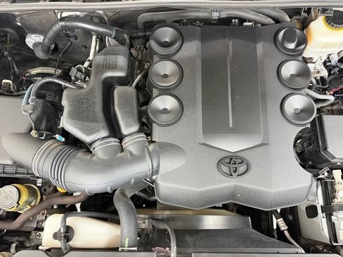 Used 2013 Toyota 4Runner SR5 w/ Convenience Pkg RWD image 20