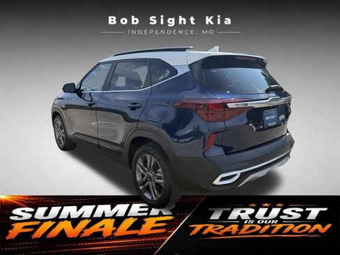 Used 2023 Kia Seltos S w/ Navigation Package AWD/4WD image 11