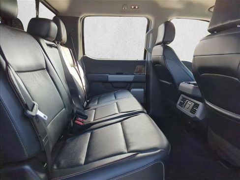 Used 2024 Ford F250 Lariat w/ Black Appearance Package image 22