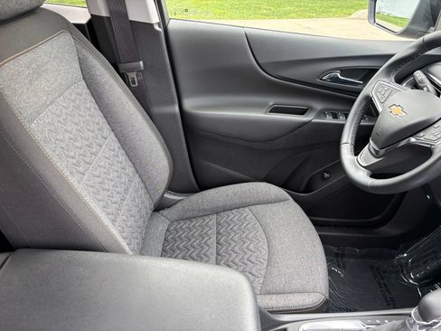 Used 2024 Chevrolet Equinox LT FWD image 29