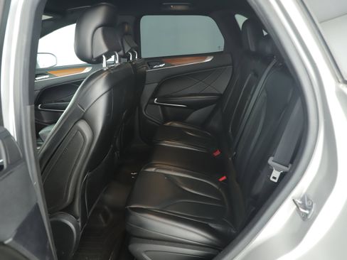 Used 2019 Lincoln MKC Select w/ Select Plus Package image 9