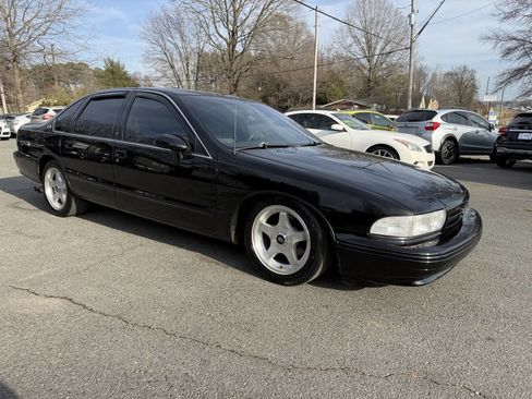 Used 1994 Chevrolet Caprice SS image 4