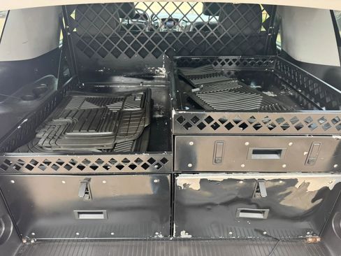 Used 2015 Chevrolet Tahoe 4WD image 21