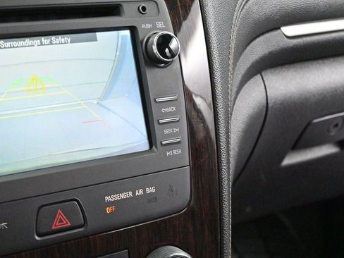 Used 2016 Chevrolet Traverse LT w/ Style and Technology Package AWD/4WD image 23