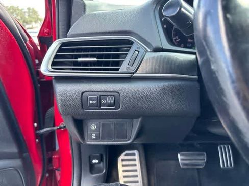 Used 2018 Honda Accord Sport image 10