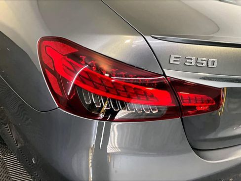 Used 2023 Mercedes-Benz E 350 4MATIC Sedan image 28